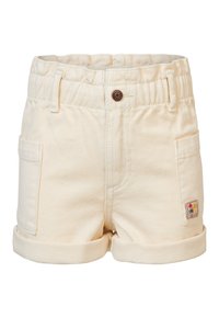 Shorts en denim couleur crème avec une taille élastique, des ourlets roulés, deux poches latérales et un patch logo coloré sur la poche gauche.