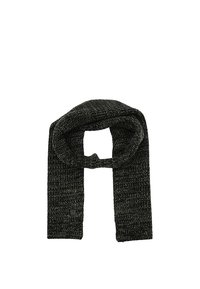 Bufanda de punto en gris oscuro y negro, con un patrón texturizado y extremos redondeados. Pequeño parche del logo cerca de un extremo. Material suave y cálido.