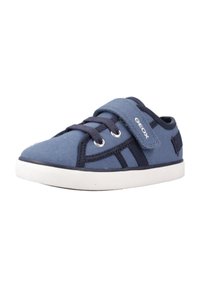 Sneaker in tela blu con accenti blu navy, punta rotonda, design con lacci e cinturino in velcro. Presenta una suola in gomma bianca e dettagli con logo.