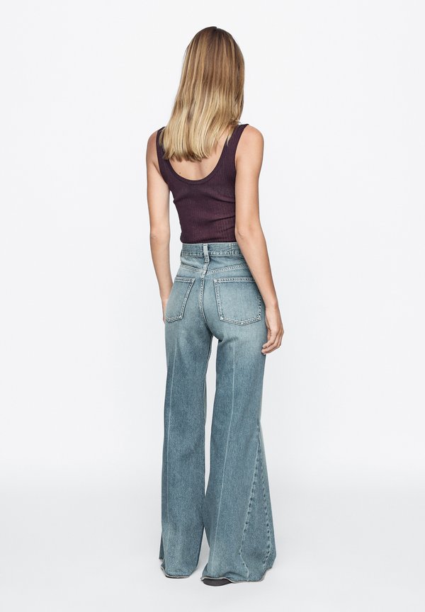 FLARED - Flared Jeans3