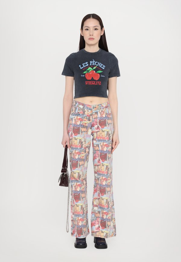 CAMILLE CROPPED - Print T-shirt3