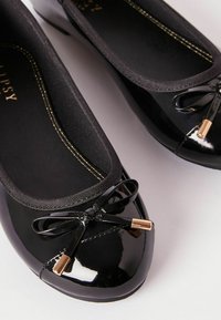 Lipsy SCHOOL - REGULAR FIT - Bailarinas - black