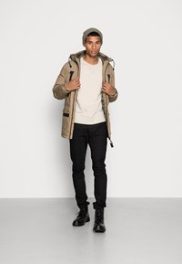 Jack & Jones JJROCKET - Parca - elmwood