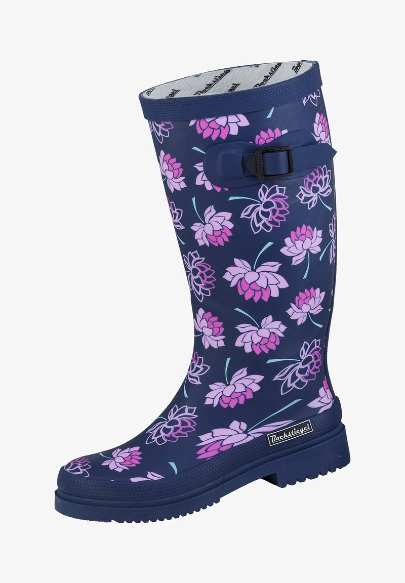 Marinegummistiefel mit rosa Floralmuster, Schnallen-Detail, strukturiertem Sohlenbelag und gepolsterter Innenauskleidung. Geeignet für nasses Wetter.