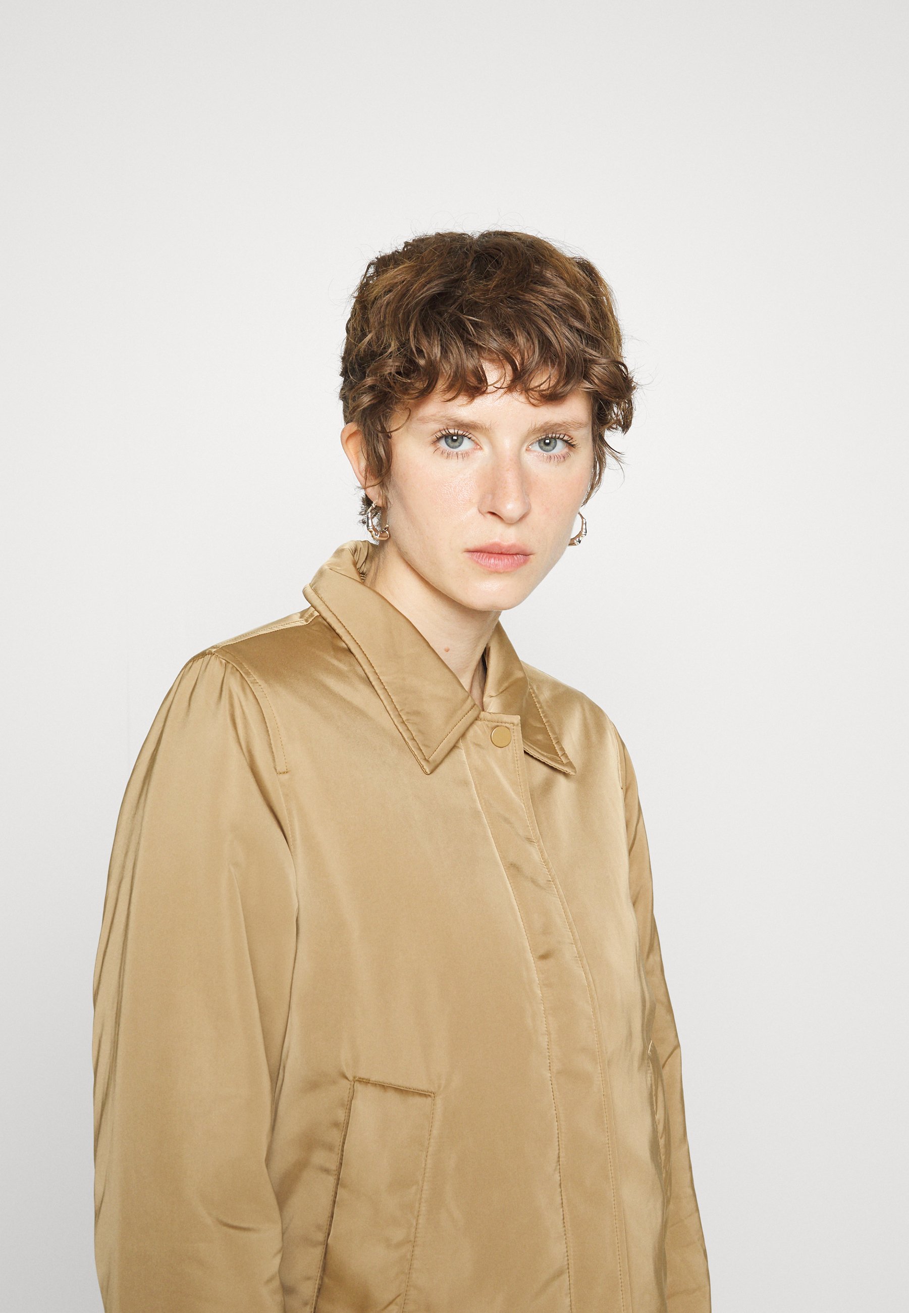 Calvin Klein MINIMAL PADDED JACKET 