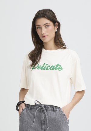 - T-shirt z nadrukiem