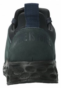 basket mephisto soldes