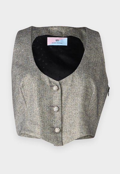 Hallituseta seljaga vest hallist herringbone kangast, millel on sügav V-kaelus, kolm dekoratiivset nööpiga ja sile must vooder peene mustriga.