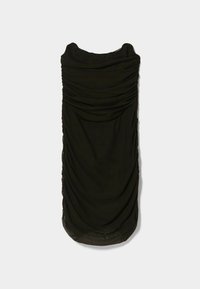 Svart klänning i mjukt tyg, med en rynkad design och draperade detaljer samt en slät fåll, utan några synliga knäppningar eller accenter.