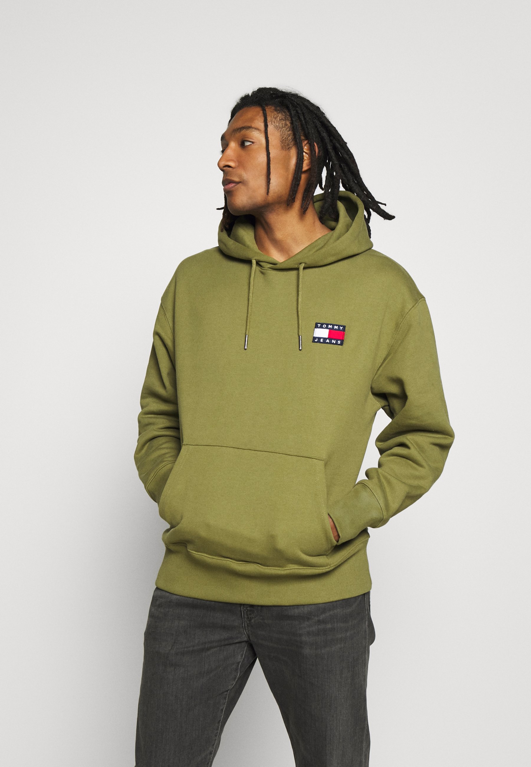 tommy jeans badge overhead hoodie