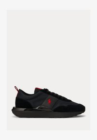 Valitud, triple black/red