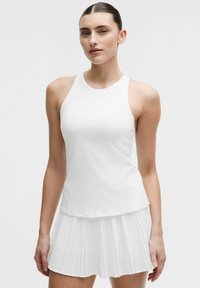 No seleccionado, white-0002