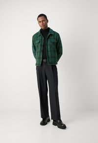 Scotch & Soda CHECKED OVERSHIRT - Light jacket - green
