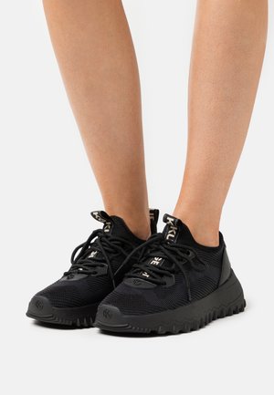 VEGAN LOWELL - Trainers - black