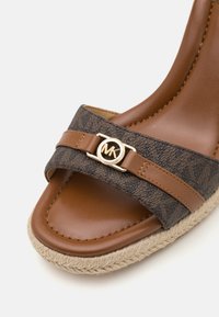 MICHAEL Michael Kors MANDY  - Espadrilles - brown/luggage