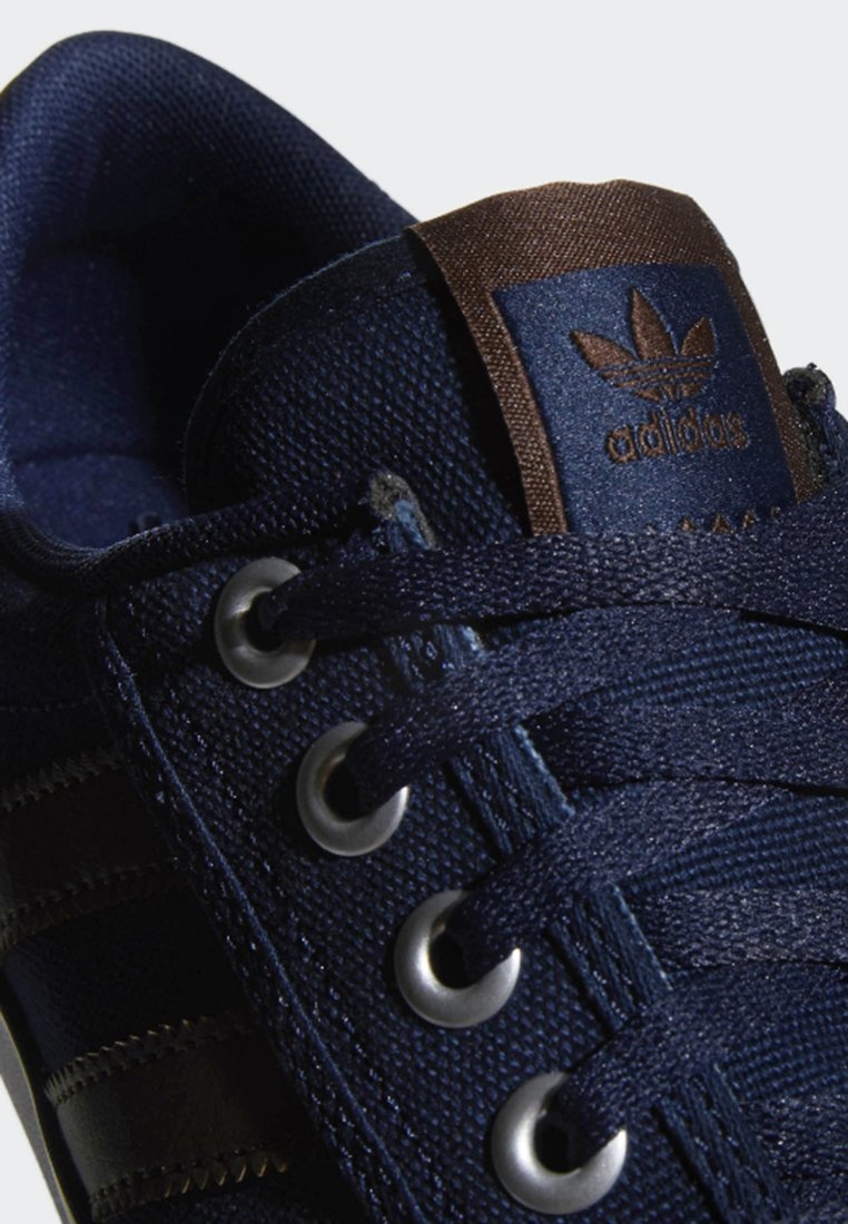 adidas gazelle silver green womens adidas Handball Spezial (Collegiate Navy/Clear Sky/Gum) 9 main image 0