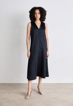 RUNA DRESS - Cocktailkjole / festkjole - parisian night