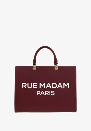 Borsa in pelle bordeaux con doppio manico, caratterizzata da un importante testo bianco "RUE MADAM PARIS" sul davanti e dettagli in oro.