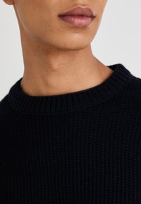 Jack & Jones JJROY KNIT CREW NECK - Džemperis - navy blazer