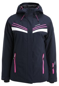 Tmavě modrá voděodolná bunda s kapucí, růžovými zipy, bílými a růžovými pruhy na hrudi a bočními kapsami pro ukládání.