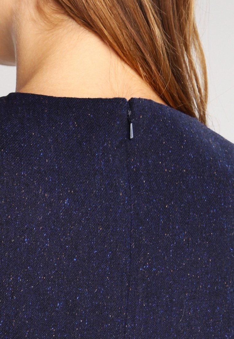 Robe Banana Republic Bleu Marine à Volants - Taille 2, Fourreau, Sans Manches, Cocktail/carrière