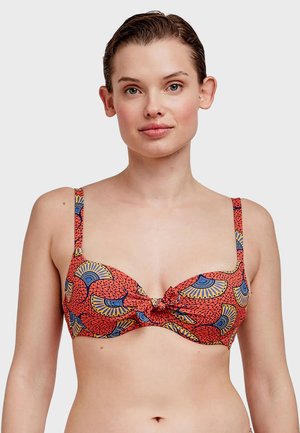 - Góra od bikini