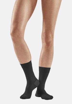 CEP COMPRESSION BUSINESS MID CUT - MADE IN GERMANY - Sportsocken - black
