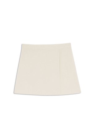 Gonna mini color crema con vita piatta, un leggero dettaglio a pieghe su un lato, realizzata in un tessuto liscio con una morbida texture.
