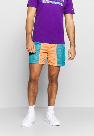Outdoor Shorts - orange
