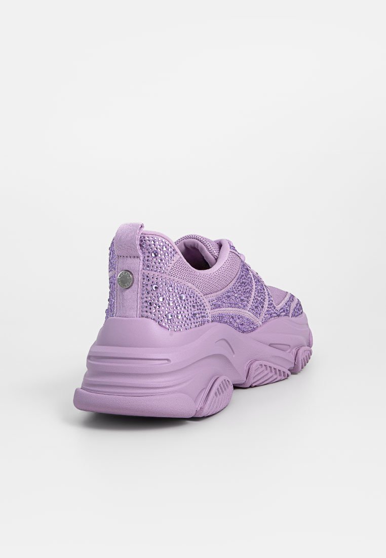 Lila Sport Sneakers mit einer strukturierten Mesh-Oberfläche, verziert mit glitzernden Akzenten und einer stabilen Gummisohle für Unterstützung.