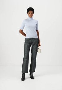 pure cashmere TURTLE NECK SHORT SLEEVE - Pulover - baby blue