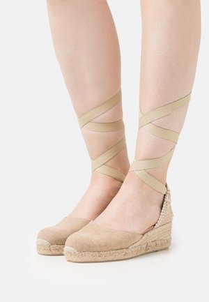 Castañer, Espadrilles - sand