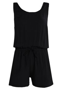 Czarny kombinezon bez rękawów wykonany z miękkiego materiału, z wycięciem w kształcie łódki, elastycznym pasem z sznurkiem i luźnymi szortami.