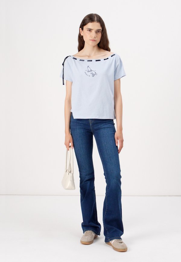 FLARE DION - Flared Jeans3