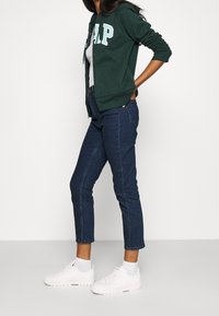 GAP Džíny Slim Fit - dark-blue denim