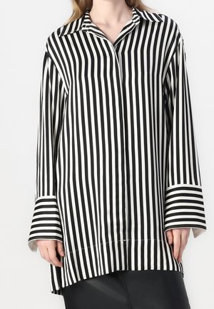 Overhemdblouse - black