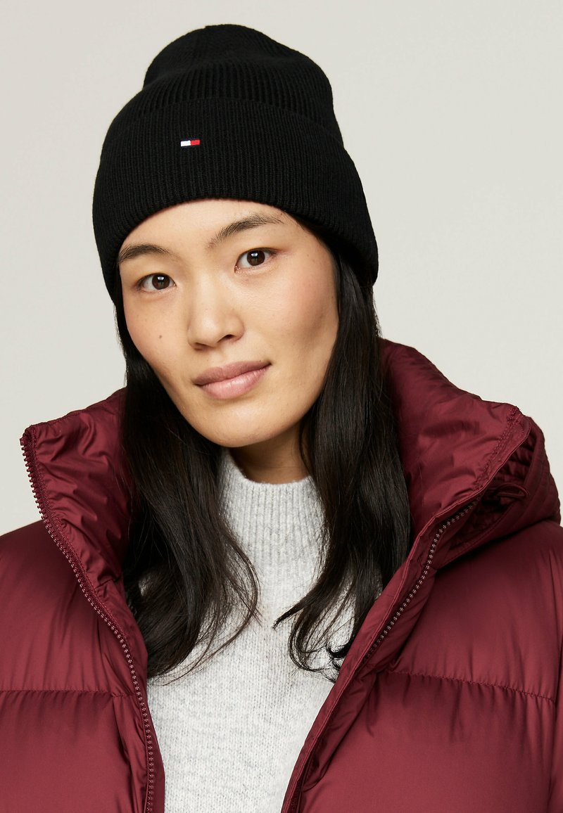 Tommy Hilfiger ESSENTIAL FLAG - Gorro - black