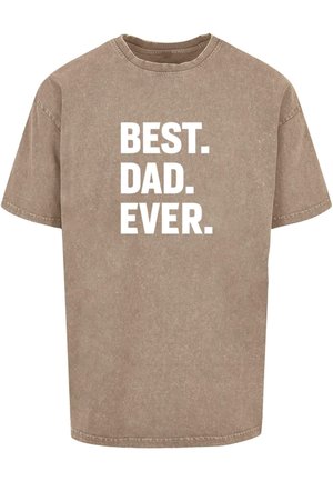 Brown cotton T-shirt with a round neckline, short sleeves, and white text reading "BEST. DAD. EVER." printed on the front.