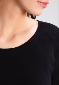 Sisley Strickpullover - black