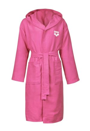 Accappatoio rosa con cappuccio, maniche lunghe, due tasche frontali, cintura in vita e logo bianco "arena" sul petto.