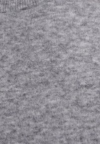 CLOSED Sweter