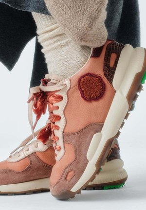 SATORISAN, Zapatillas - terracota bronze