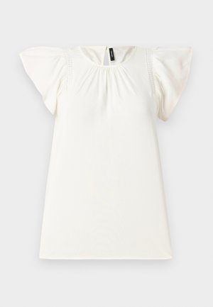 Witte kortekorte top met geplooide halslijn en fluttermouwen, met subtiele stikselaccenten op de schouders. Smooth textuur.