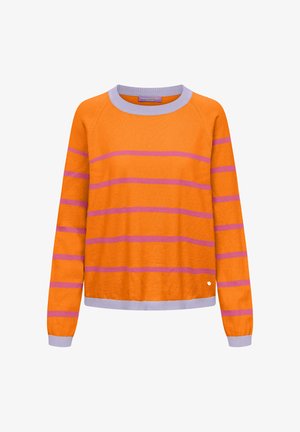 Oranje trui met lange mouwen en roze horizontale strepen, lila geribde kraag, manchetten en zoom, en een klein rond metalen label bij de zoom.