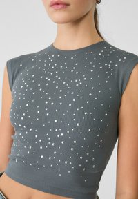 Stradivarius STUDDED WITH SLEEVES - Top - dark grey