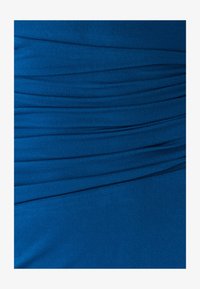 Ausgewählt, teal