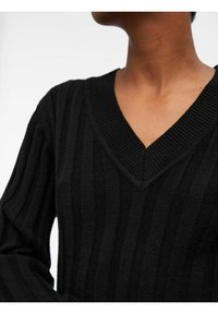 Object Pullover - black