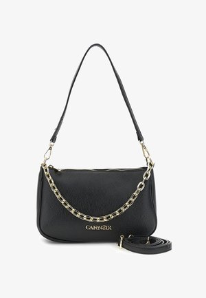 Czarna, teksturowana skórzana torba na ramię z złotym łańcuszkiem, zamkiem błyskawicznym, odpinanym długim paskiem i logo "CAFÉNOIR" z przodu.