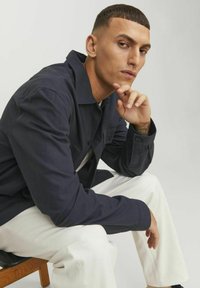 Jack & Jones Leichte Jacke - black