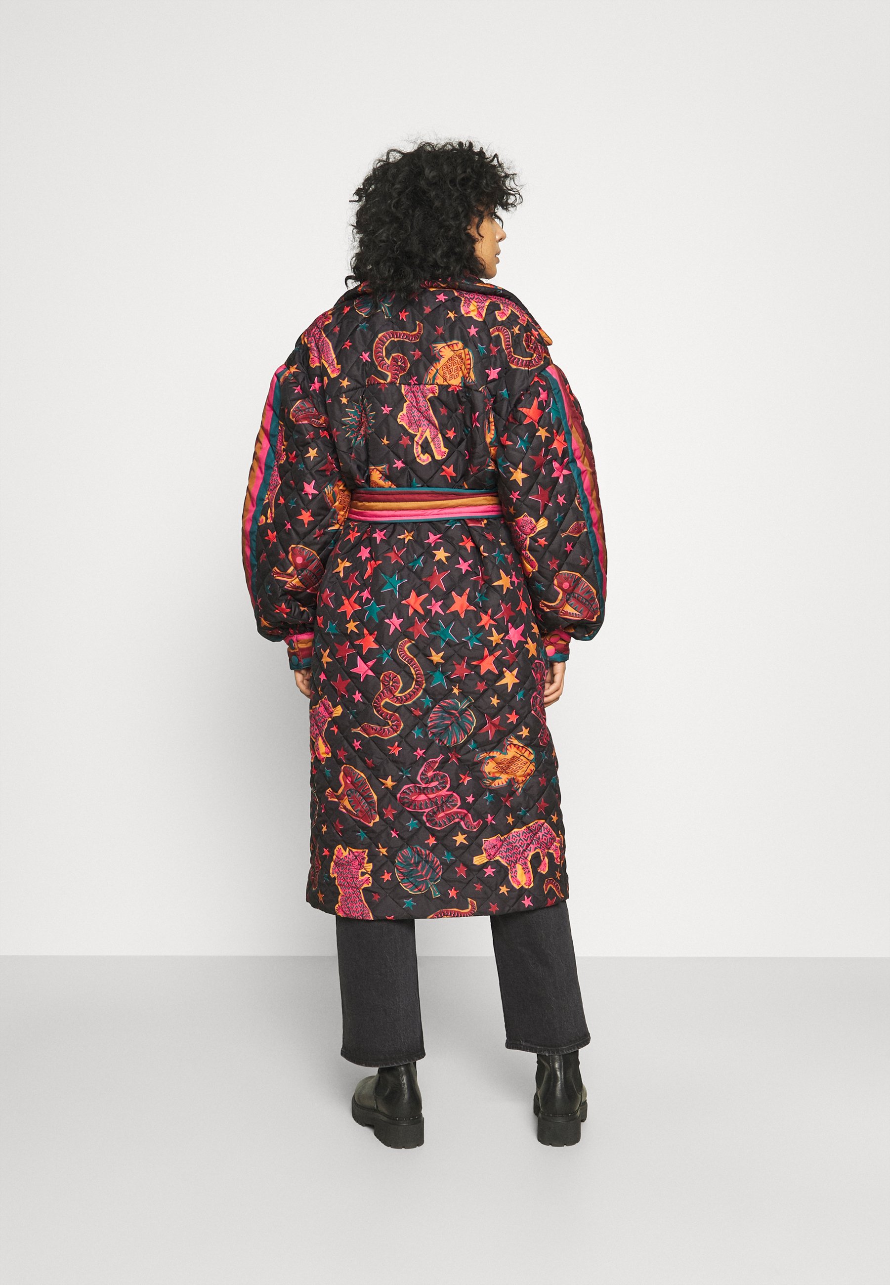 Farm Rio ANIMAL SKY PUFFER JACKET 